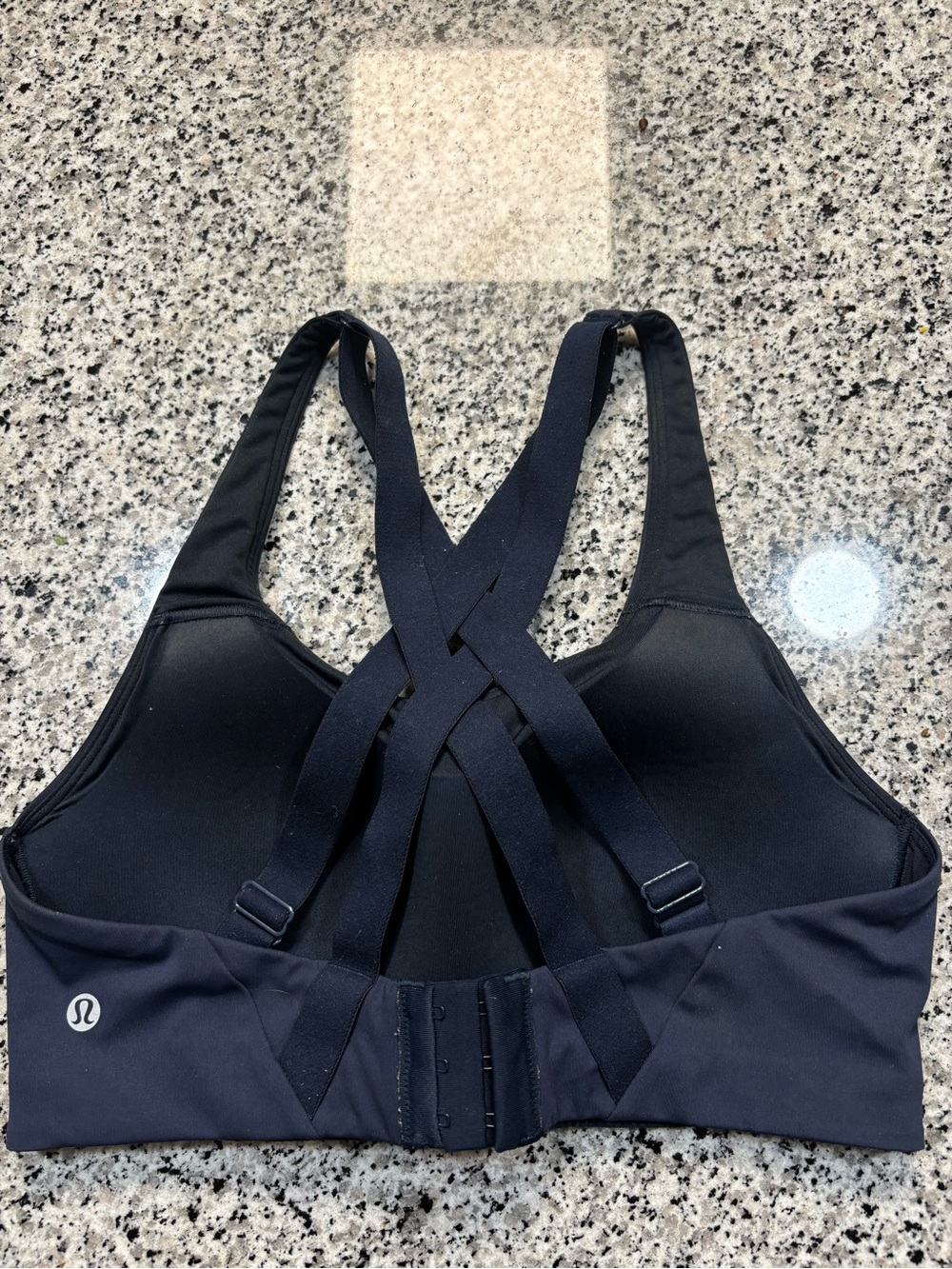 Lululemon sports bra - Picture 2 of 4